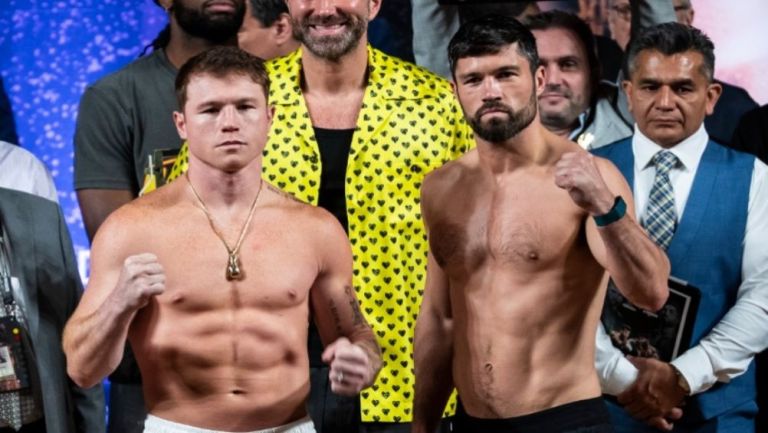 Canelo y Ryder tras la ceremonia de pesaje