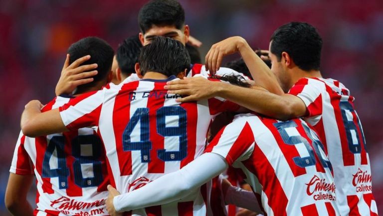 Jugadores del Tapatío celebrando un gol