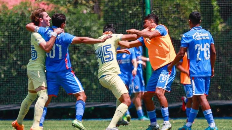 Cruz Azul y América tuvieron una bronca en la Sub 18