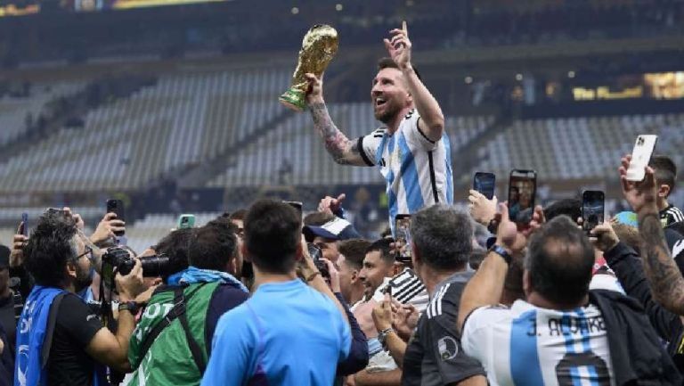 Argentina saca su nueva playera tras el Campeonato del Mundo