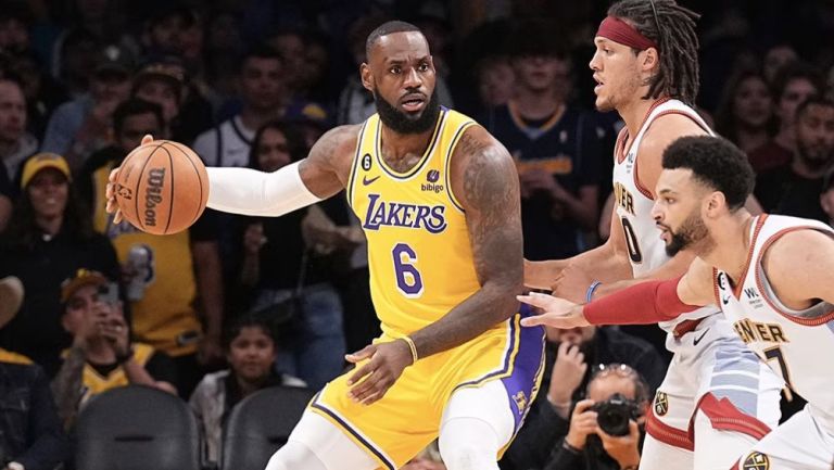 Los Lakers no pudieron hacer nada por evitar la barrida