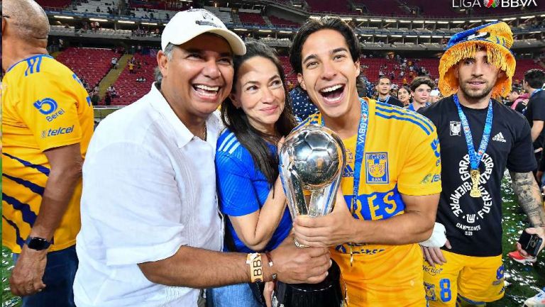 Diego Lainez y su épica respuesta para Oswaldo Sánchez tras el campeonato