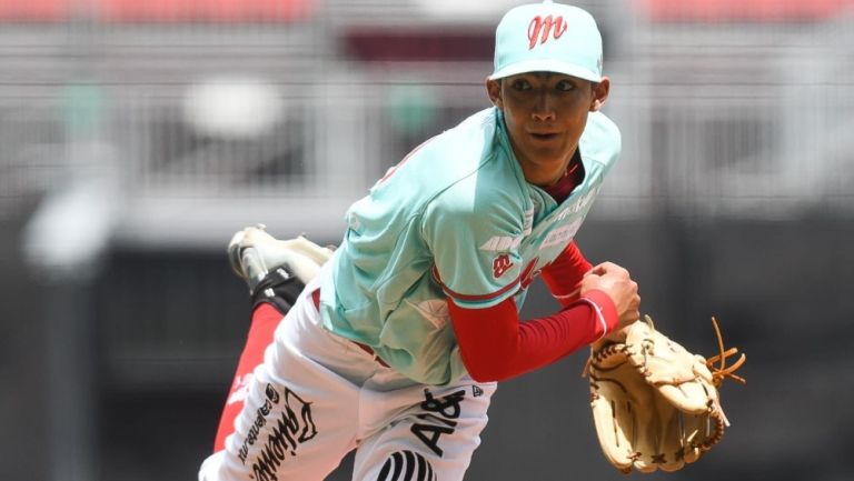 Humberto Cruz, pitcher abridor de los Diablos