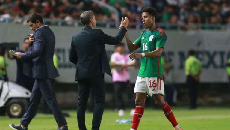 Ozziel Herrera y Diego Cocca con Selección Mexicana