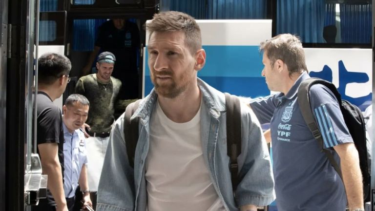 Messi durante su llegada al país asiático