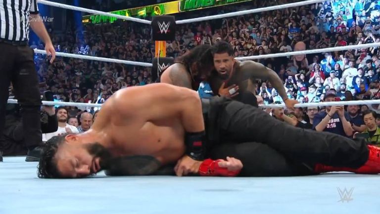 WWE Money in the Bank: Roman Reigns pierde ante The Usos en humillante derrota 