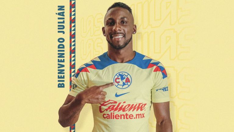 Julián Quiñones en su presentación oficial con América