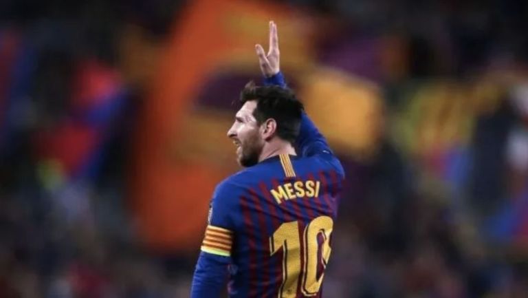 Messi usaba el dorsal 10 con el Barcelona