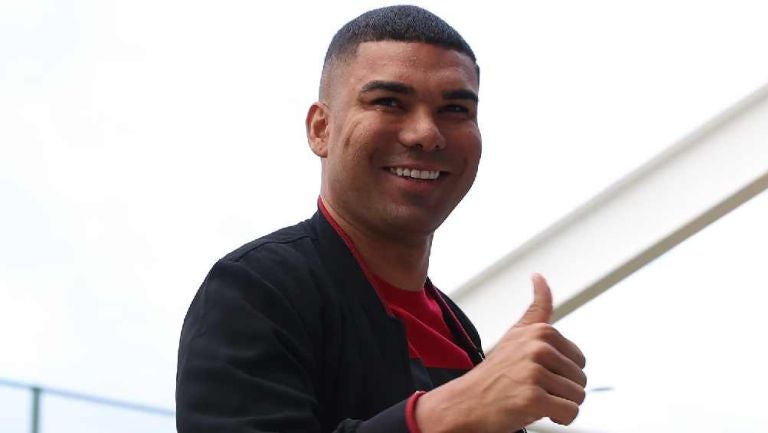 ¡No le tuvieron piedad! Casemiro aparece con algunos kilos de más y las redes no lo perdonan