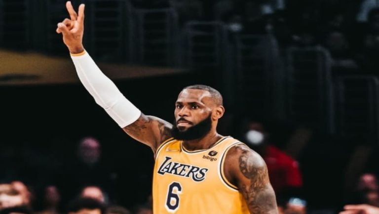 LeBron James revela quiénes son sus jugadores favoritos de futbol