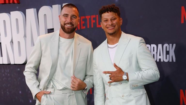 Travis Kelce junto a Patrick Mahomes 