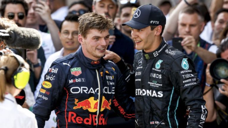 Verstappen junto a George Russell