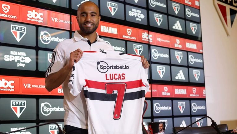 Lucas Moura en su presentación con Sao Paulo