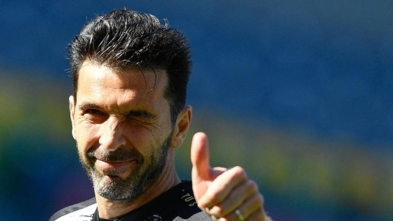 Buffon en un entrenamiento con la Juventus 