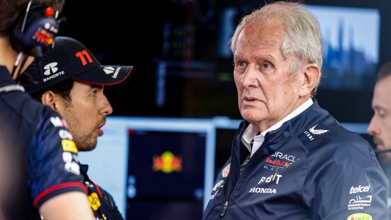 Helmut Marko con Checo Pérez en la Fórmula 1