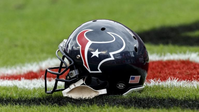 Propietario de los Texans es acusado de violación