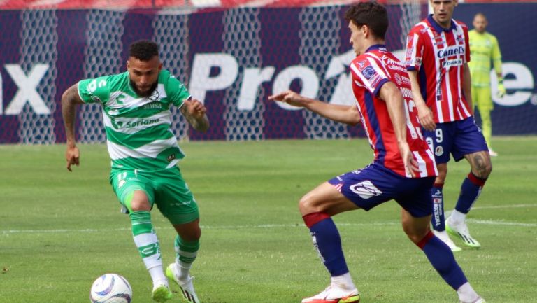 Santos ante San Luis en partido de preparación