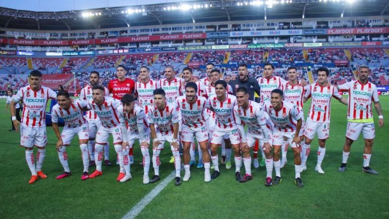 INSTAGRAM: @clubnecaxa