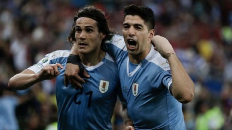 Cavani y Suárez quedaron fuera de la convocatoria de Uruguay