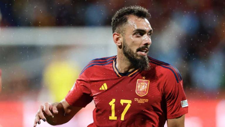 Borja Iglesias, delantero del Betis, renunció a la Selección Española tras la decisión de Rubiales