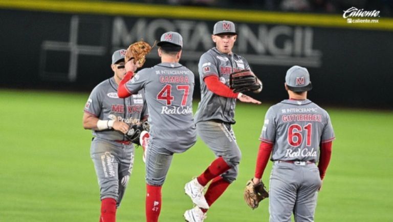 Diablos Rojos vencen a los Pericos de Puebla 