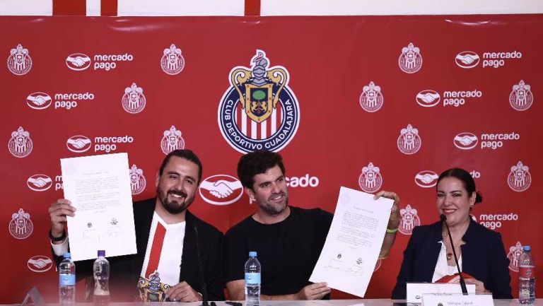 Chivas hizo oficial su nueva alianza comercial con Mercado Pago