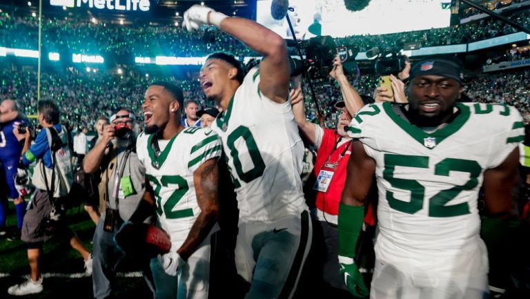 Los Jets inician la temporada con victoria