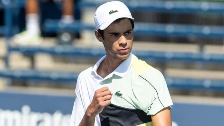 Rodrigo Pacheco venció a Fajing Sun en la Copa Davis