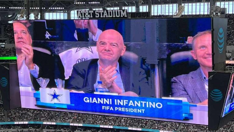 ¡Invitado de lujo! Gianni Infantino presente en el AT&T para el juego de Cowboys vs Jets