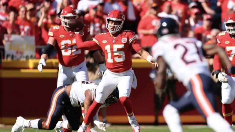 Mahomes y Kansas City vencieron a Chicago