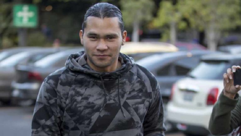 ¡Gullit Peña se va a Siria! El volante mexicano deja al Al-Dhaid y se une al Hutten Sporting