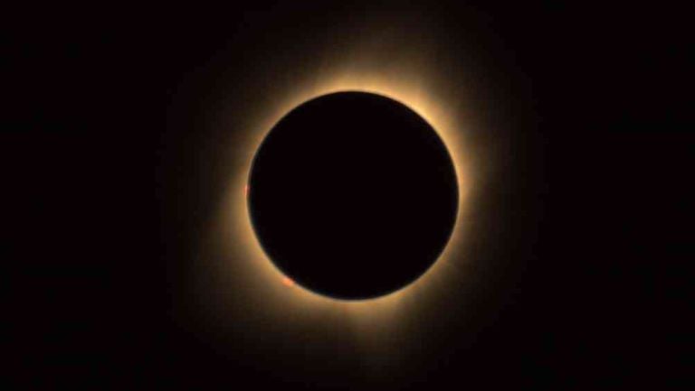 Eclipse solar 2023: ¿Cómo verlo sin causar daño a la vista?