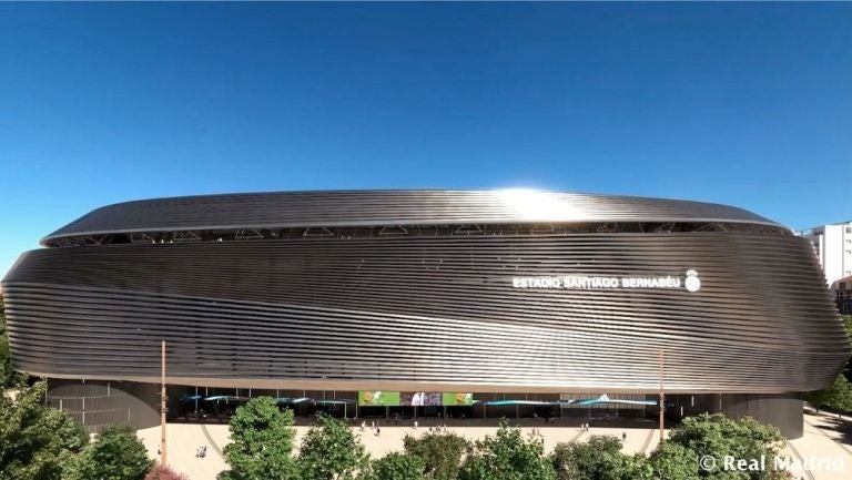 El Bernabéu con su nueva fachada