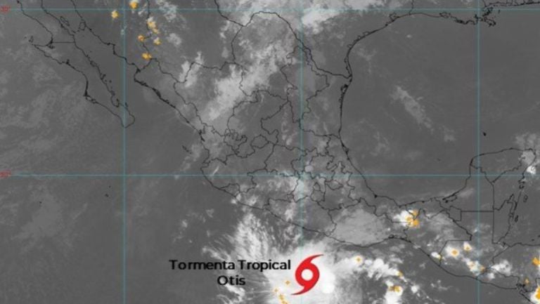 Pronostican que tormenta tropical "Otis" tocará tierra el miércoles en Guerrero