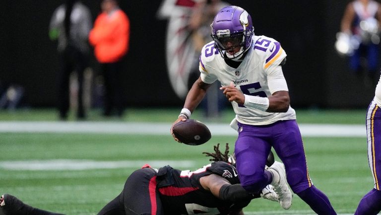 Josh Dobbs brilla en el triunfo de Vikings contra Falcons 