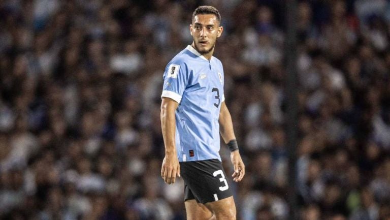 Sebastián Cáceres vuelve a brillar con Uruguay y se consolida como clave de Marcelo Bielsa