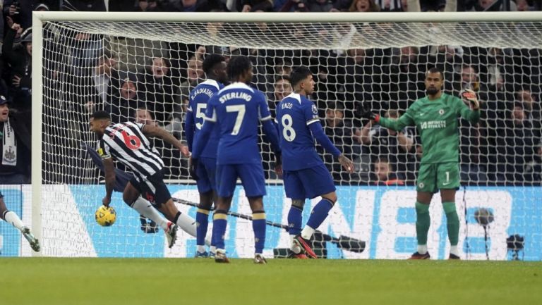 Newcastle golea al Chelsea y expone el mal rendimiento de su defensa