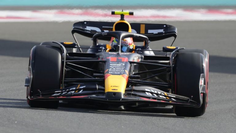 Sergio Pérez, en la pista de Yas Marina de cara al último GP de la temporada