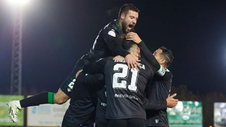 Real Betis vence al CF Villanovense en la Copa del Rey