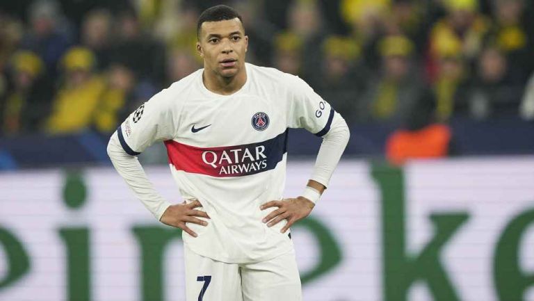 ¡Sigue el drama! Kylian Mbappé se mostró molesto con el PSG en el aeropuerto de Dortmund