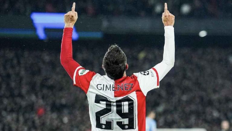 ¡MVP! Eredivisie nombra a Santi Giménez como el mejor jugador del 2023