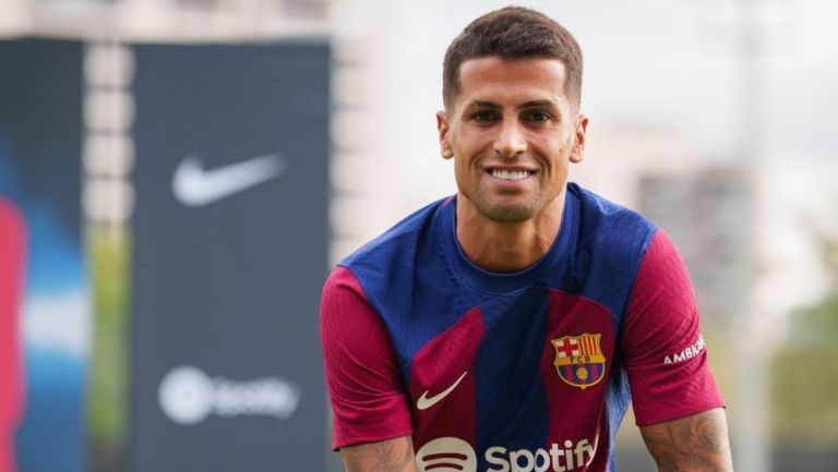 Joao Cancelo será baja de Barcelona