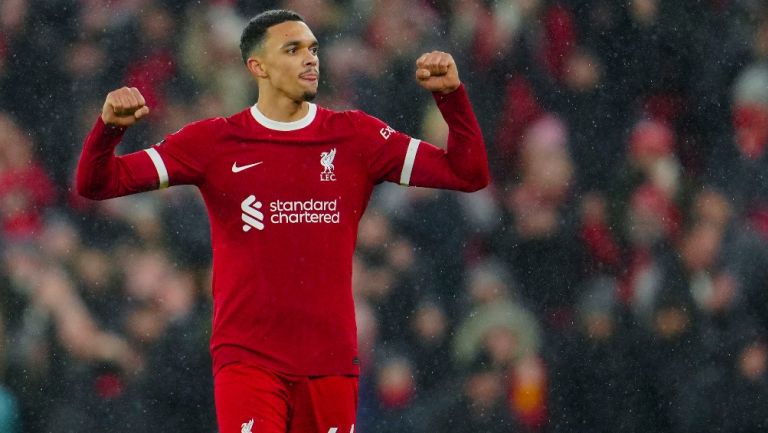 Alexander-Arnold se perderá 3 semanas por lesión en la rodilla