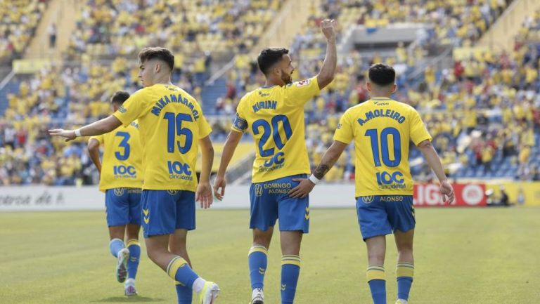 Las Palmas celebran el triunfo ante el Villarreal