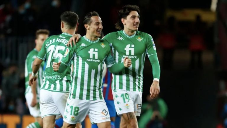 Guardado celebrando un gol con el Betis