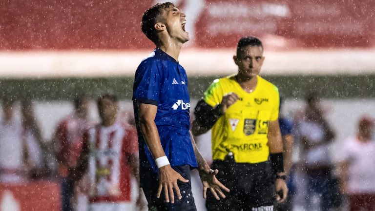 Juan Dinenno se estrena como goleador de Cruzeiro en su debut