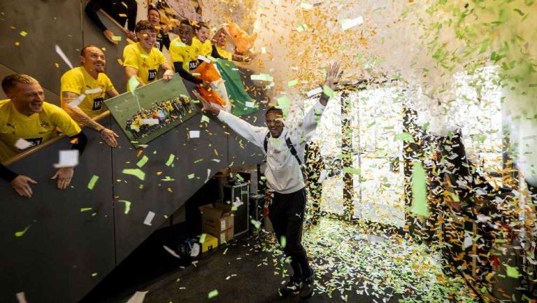 Borussia Dortmund celebra el regreso de Sébastien Haller tras ganar la Copa de África