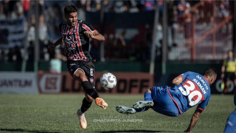 El encuentro entre Tigre y Chacarita fue suspendido