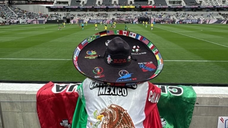 En las gradas del estadio donde jugó México 