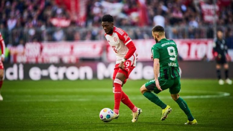 Bayern Munich aleja a Alphonso Davies de Real Madrid